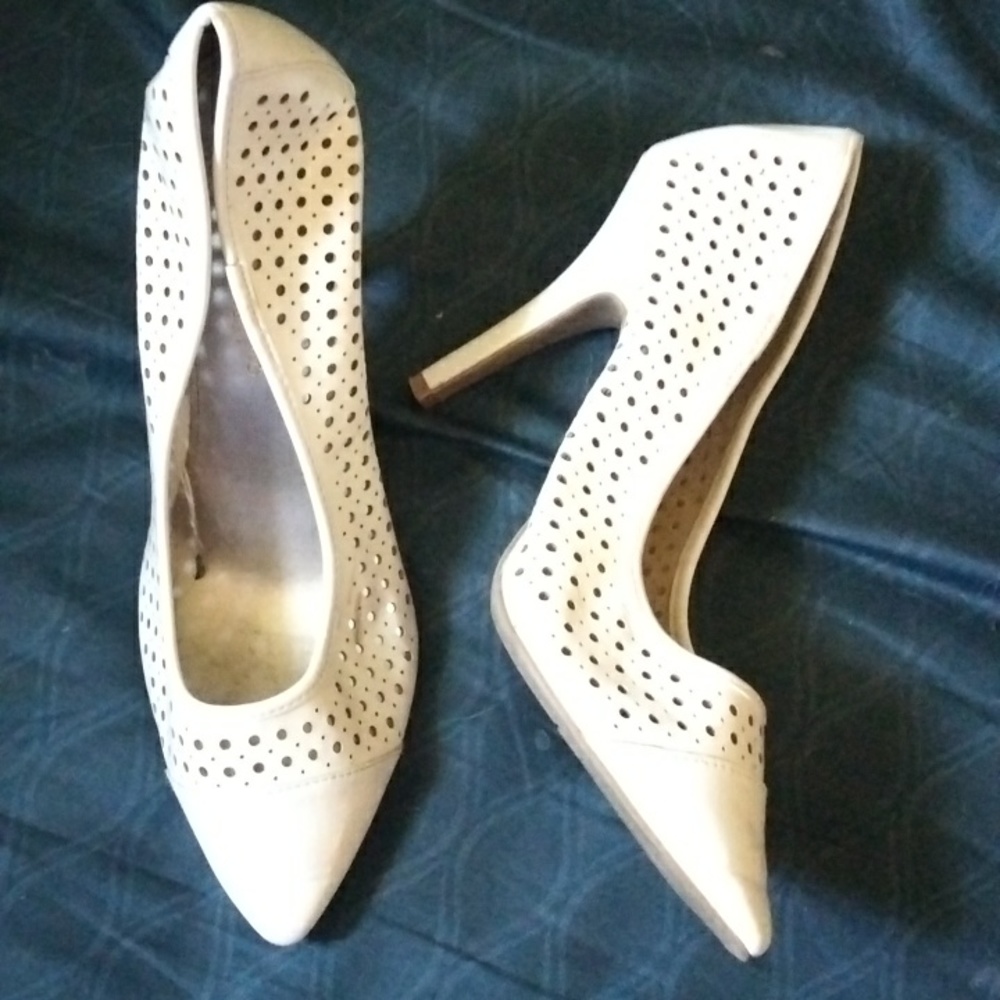 Size 9 Christianity Siriano